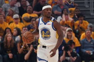 波杰姆斯基：巴特勒是传球为先的超巨 他信任角色球员