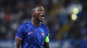 邮报：凯塞多未来事务将由家人和一名律师接管，他在切尔西很开心