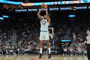 填满数据栏！瓦塞尔半场7中4拿下9分2板4助1断1帽