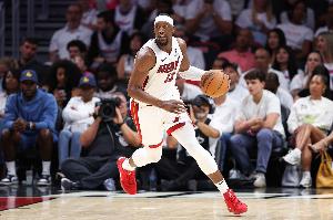 热巴：很享受现在的比赛方式 上季深陷困境现在能单场140分很有趣