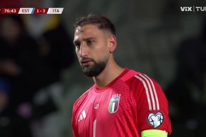 😮逆天送礼！多纳鲁马门前摘球脱手送大礼！爱沙尼亚扳回一城！