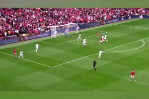 那时的波霸意气风发！博格巴曼联助攻大四喜！